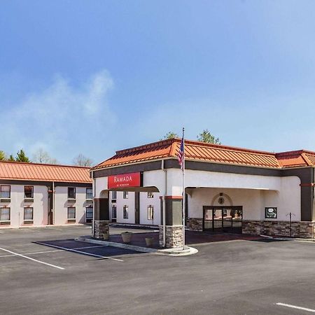 Ramada By Wyndham Hendersonville Εξωτερικό φωτογραφία