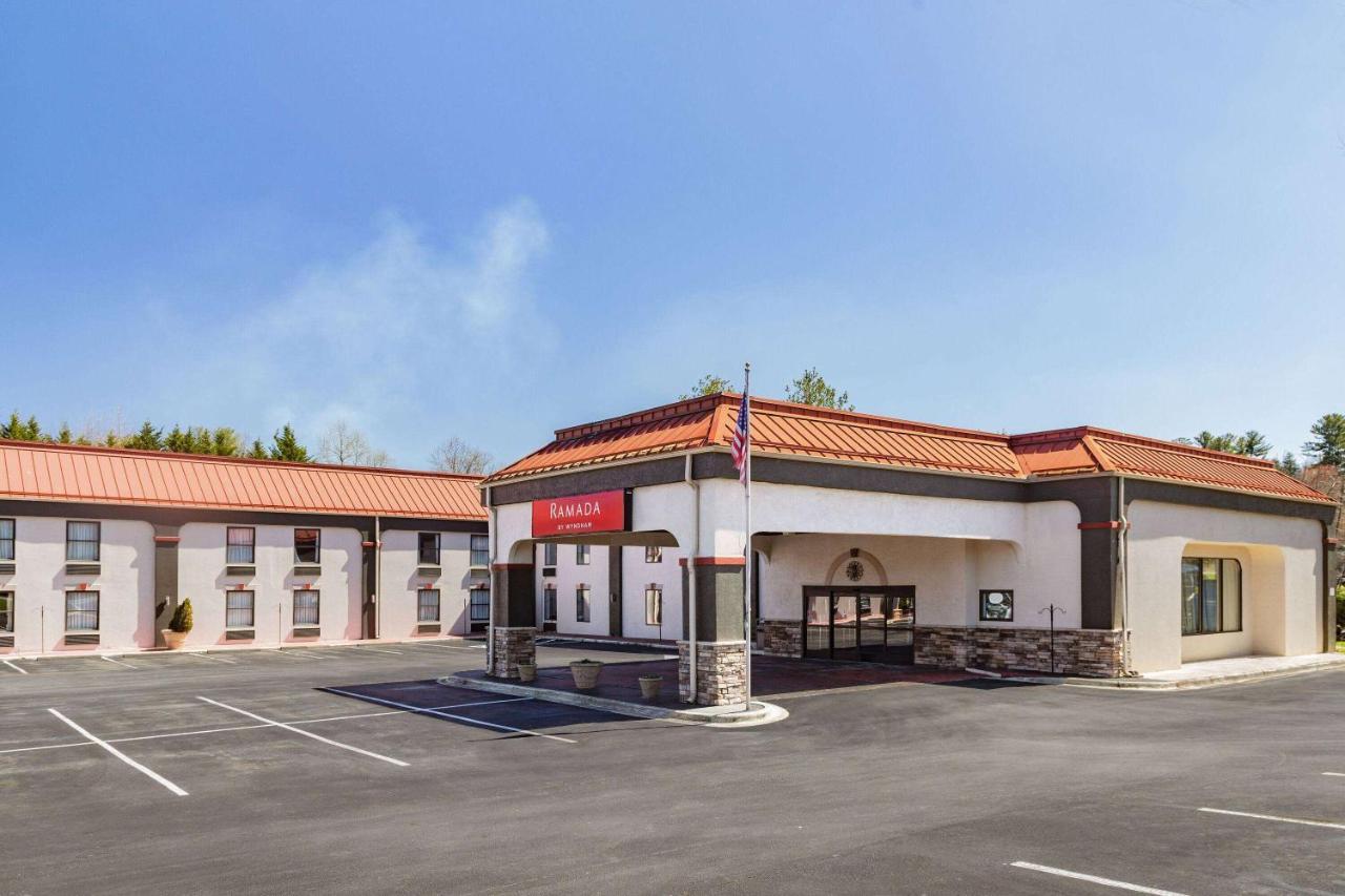 Ramada By Wyndham Hendersonville Εξωτερικό φωτογραφία
