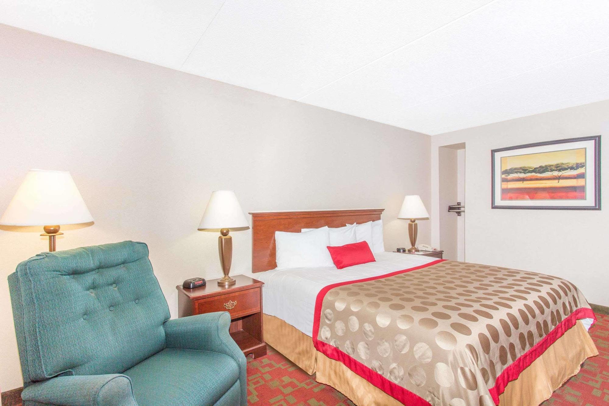 Ramada By Wyndham Hendersonville Εξωτερικό φωτογραφία